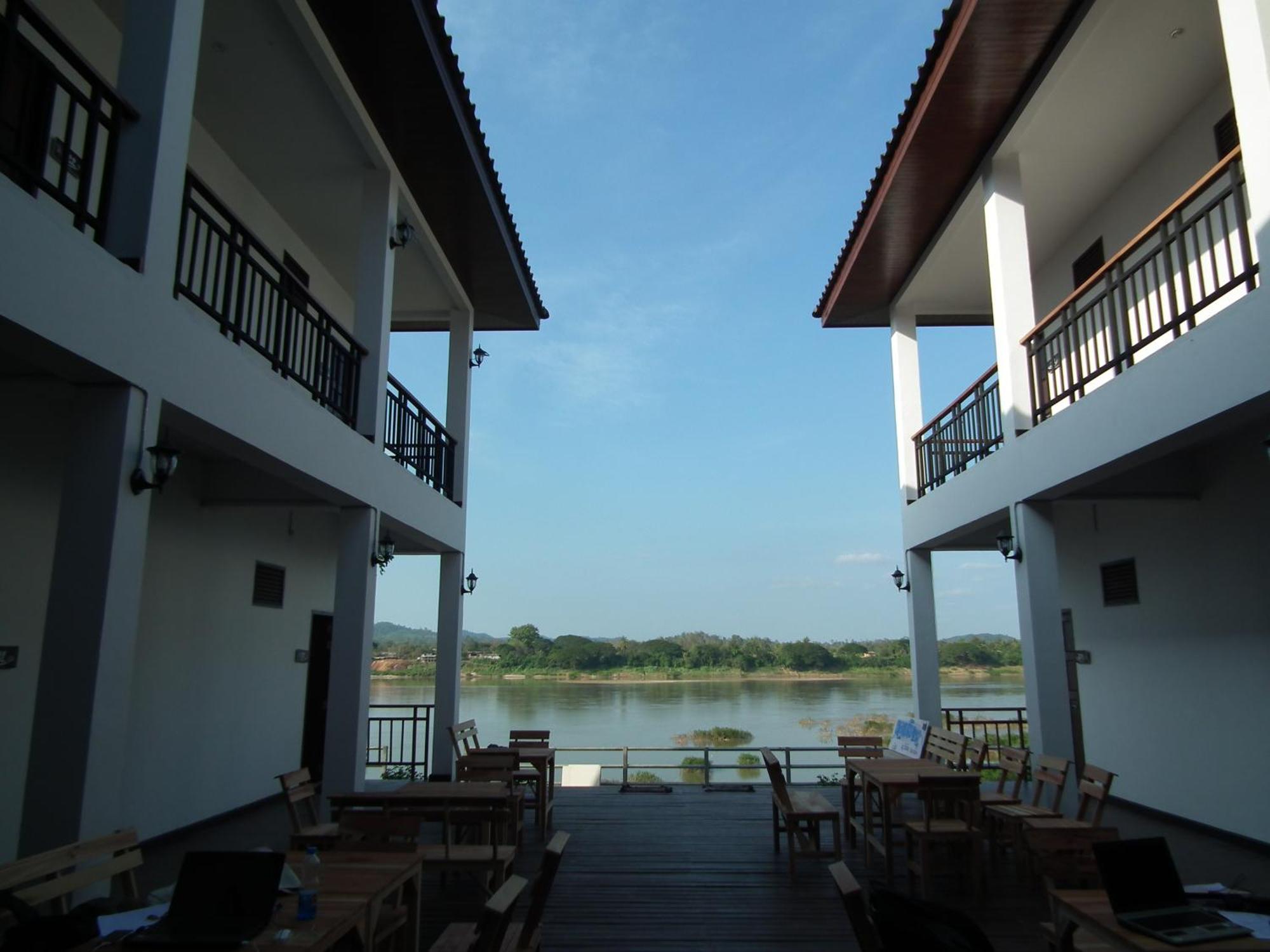 Norn Nab Dao Rimkhong Hotel Chiang Khan Exterior photo