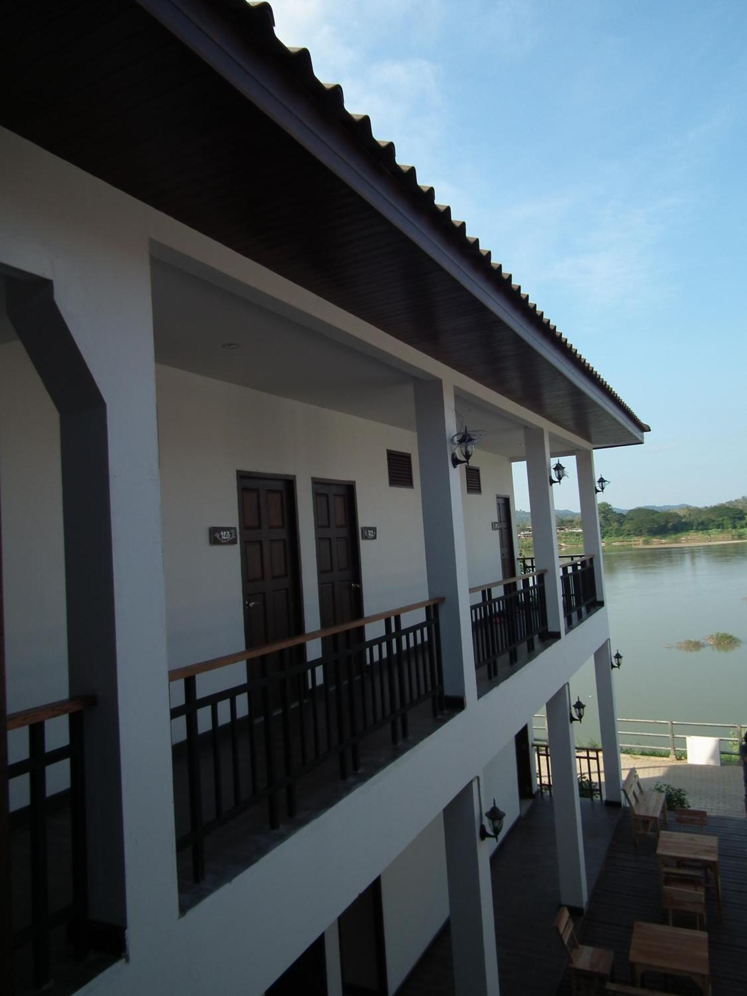 Norn Nab Dao Rimkhong Hotel Chiang Khan Exterior photo